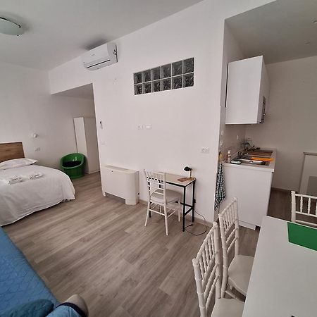 Апартаменты Sottoripa Loft Генуя Экстерьер фото